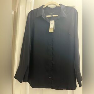 PETITE, satin banana republic blouse. Size xl. Never worn except to try on.